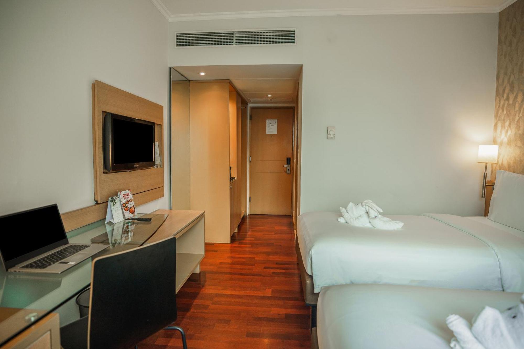 Kimaya Slipi By Harris Jakarta